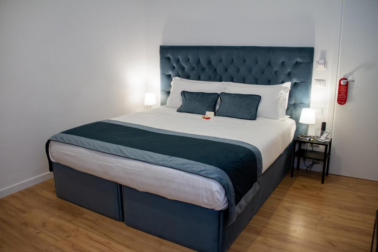 Home At Rome Vatican Suites מראה חיצוני תמונה